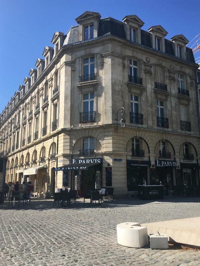 Bedinreims "Burgundy Bottle" 110M2 Exceptional, 4 Chambres Doubles, 2 Bain, Free Park & Wifi, Tout Equipe Dış mekan fotoğraf